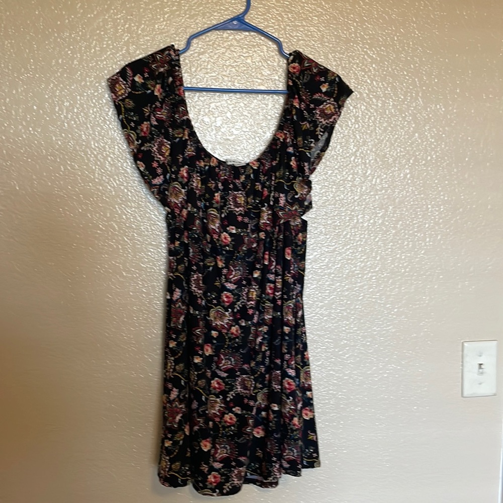 COPY - Multi color u-neck dress shirt.